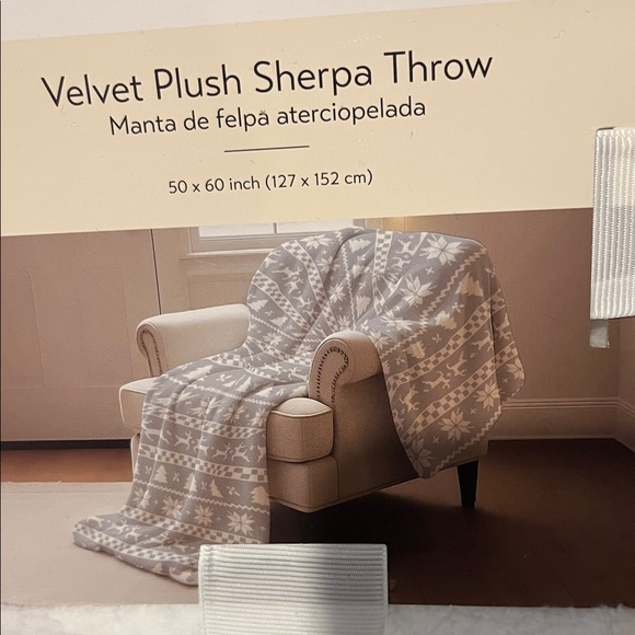 Elegant Velvet Plush Sherpa Throw - Picture 2 of 7